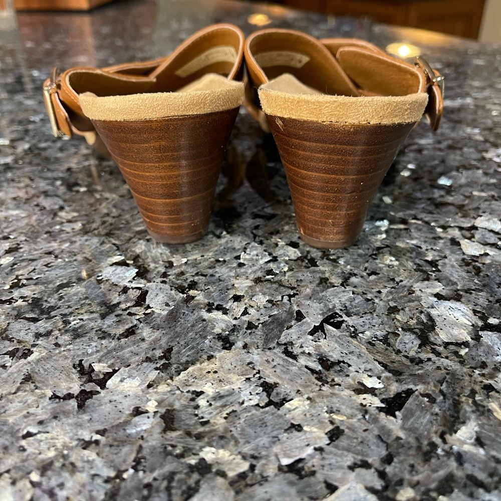 Vionic Libbie Tan Leather Wedge Sandals Criss-Cross Strap Orthotic Size 7 - Picture 4 of 6